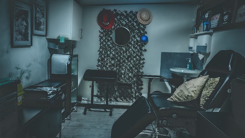 Tattoo Artist Peter Slotman