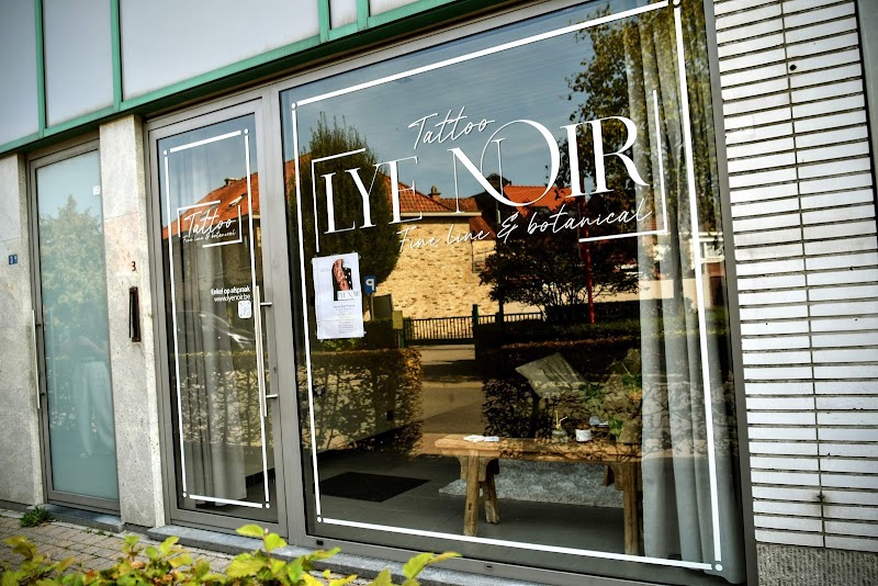 Lye Noir - Fine Line Tattoo Artist