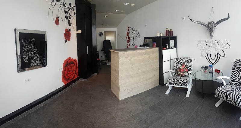 Tattoostudio Queens and Needles