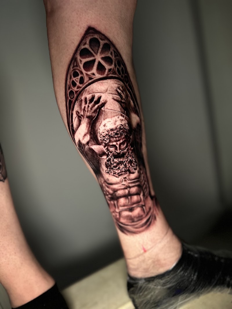 Ink.n.Ray Tattoo Studio