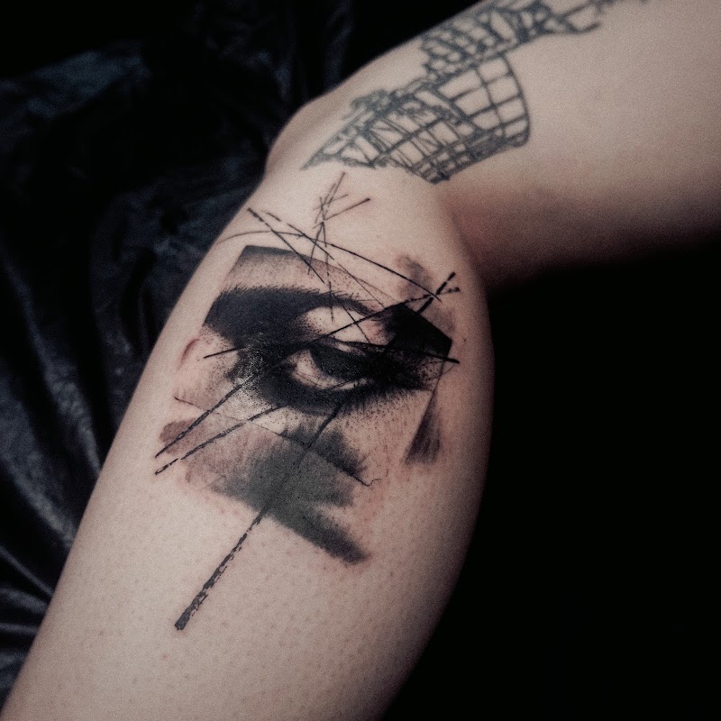NOIR Tattoo